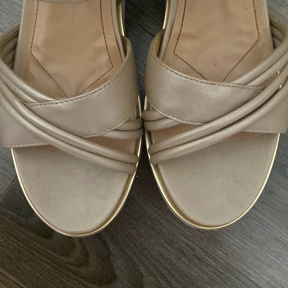 Platform Sandals - Picture 3 of 6